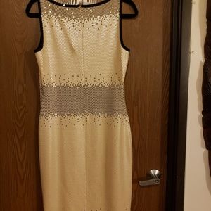 New St. John dress size 6